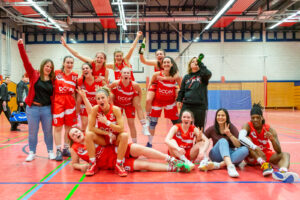 Mehr über den Artikel erfahren Es ist geschafft, die Damen sind Meister in der Oberliga