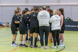 Read more about the article Tolle Defensive bringt zweiten Saisonsieg der Damen
